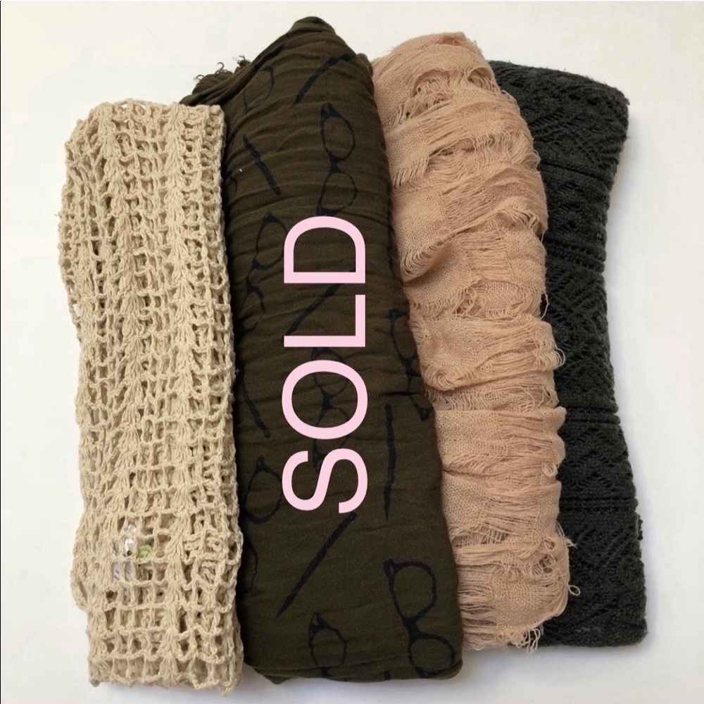 4 for $20 ⚫️ Infinity Scarf